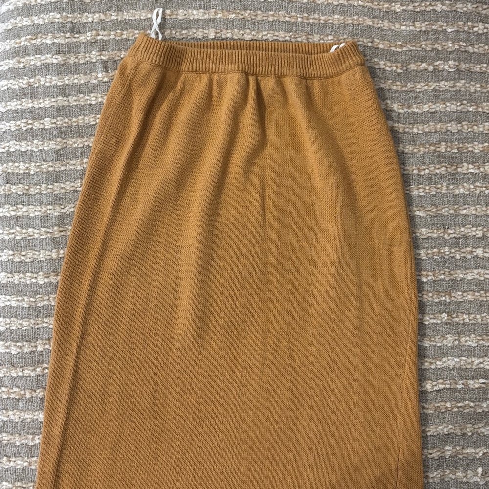 Christian Dior Vintage Mustard Ribbed Knit High Waist Pencil Midi Skirt Size M‎ - Picture 11 of 12